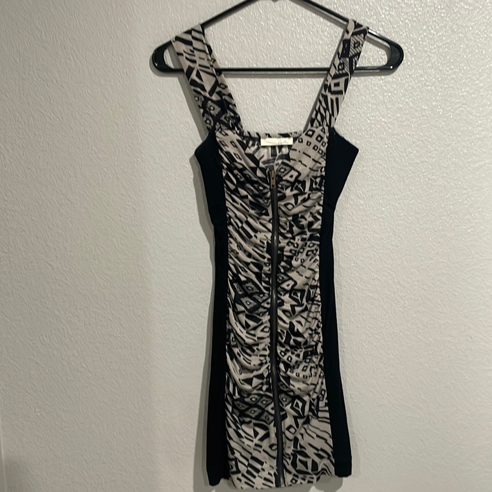 Lush body con dress size small black/tan color